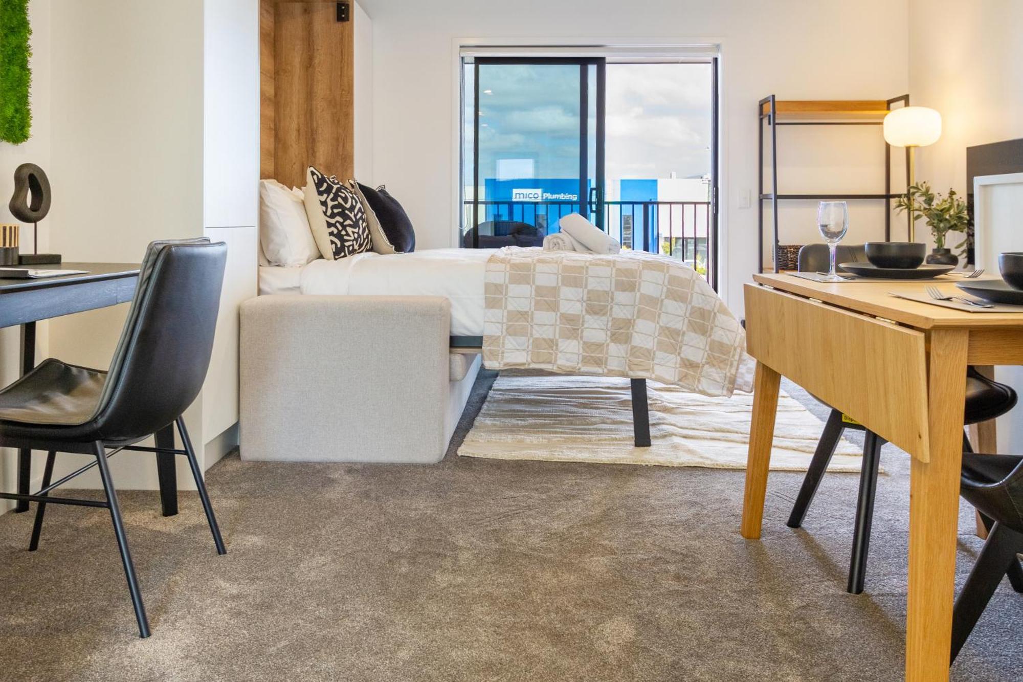 Prime Locale: Studio With Balcony Christchurch Extérieur photo